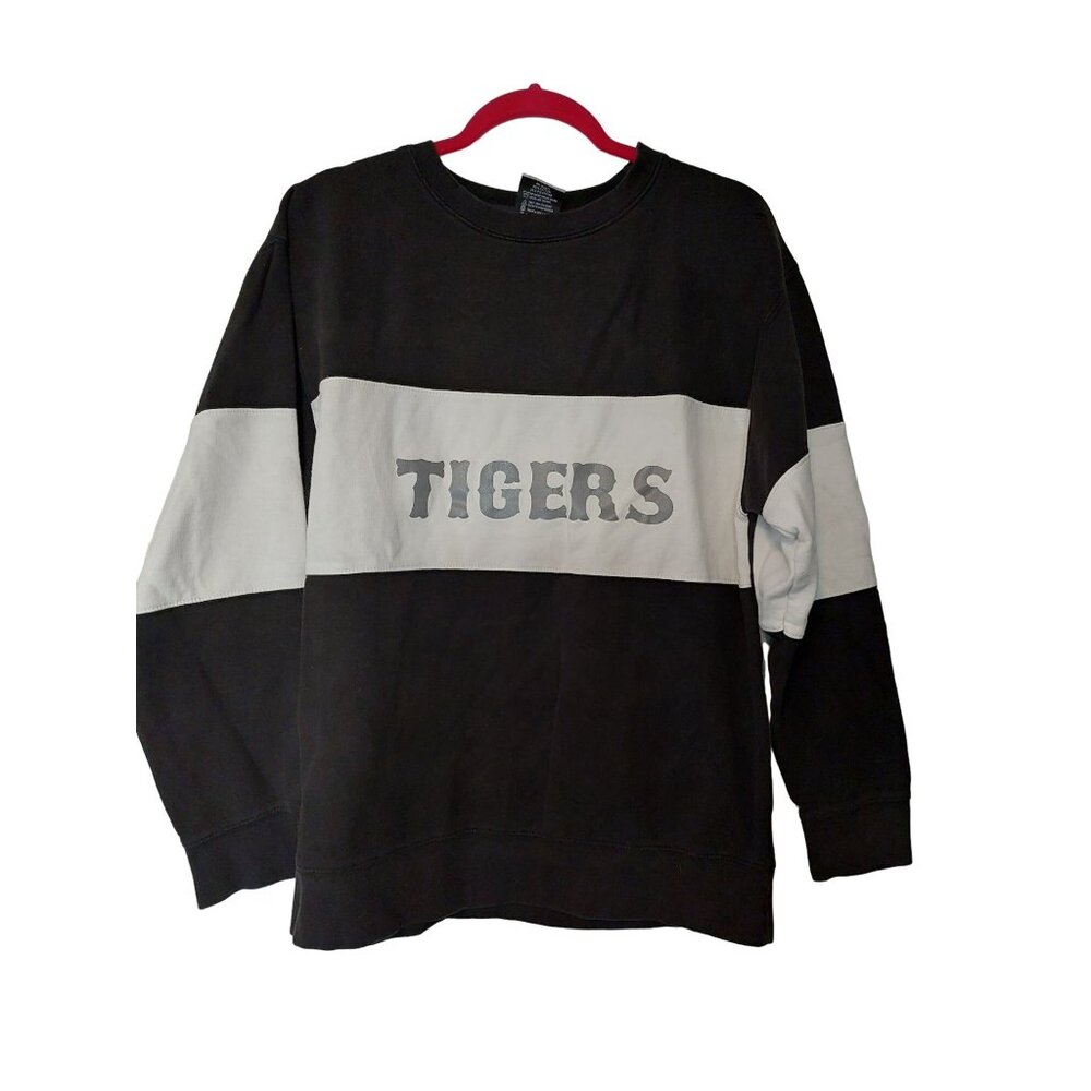 Fan Cloth Team L Tigers Black and White Crewneck Sweatshirt